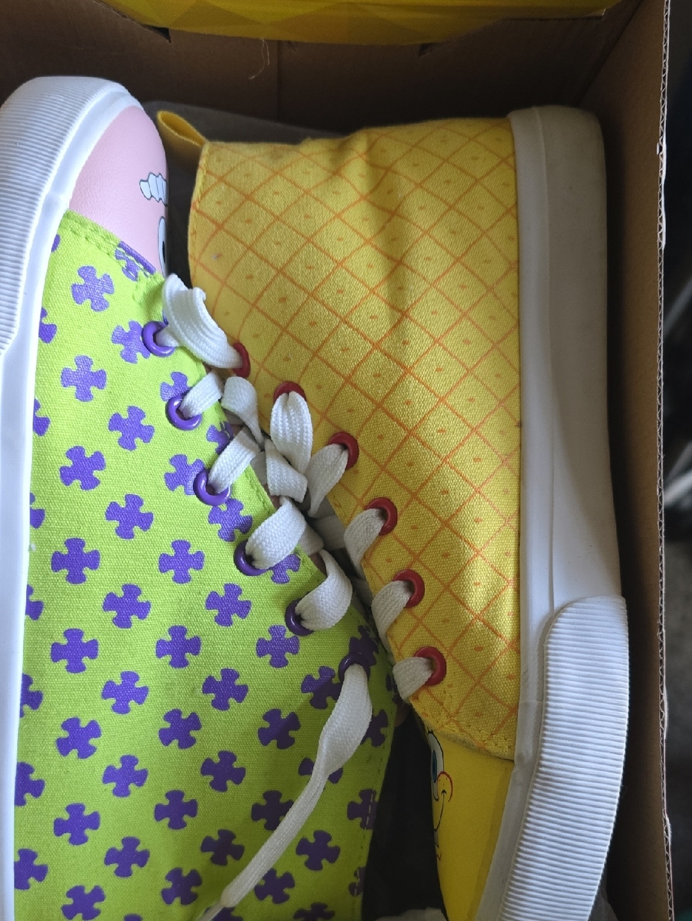 Nickelodeon Yellow & Purple Patterned Kids High-Top Sneakers with White Soles